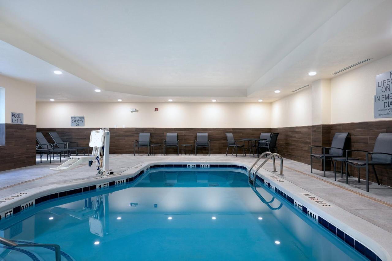 | Fairfield Inn & Suites by Marriott Atlanta Stonecrest