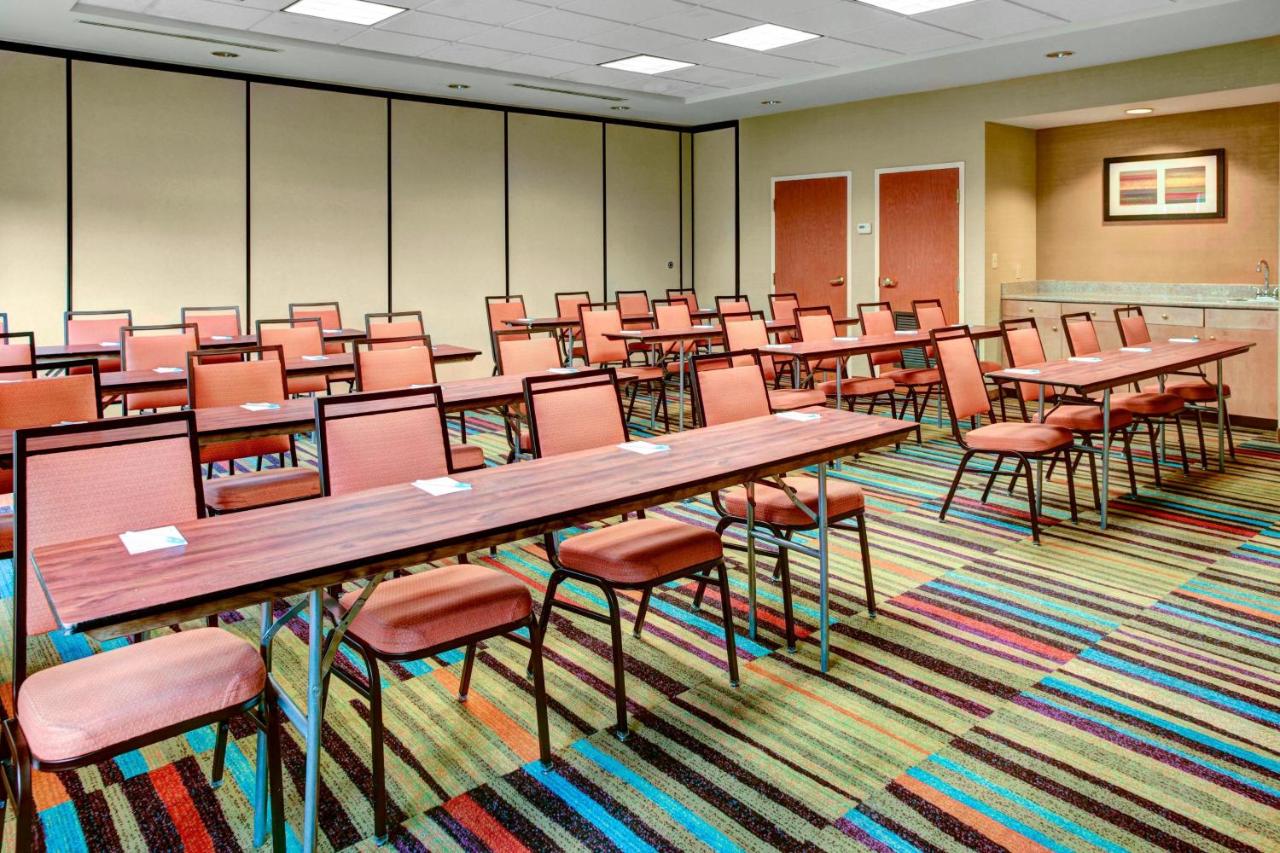 | Fairfield Inn & Suites by Marriott Atlanta Stonecrest