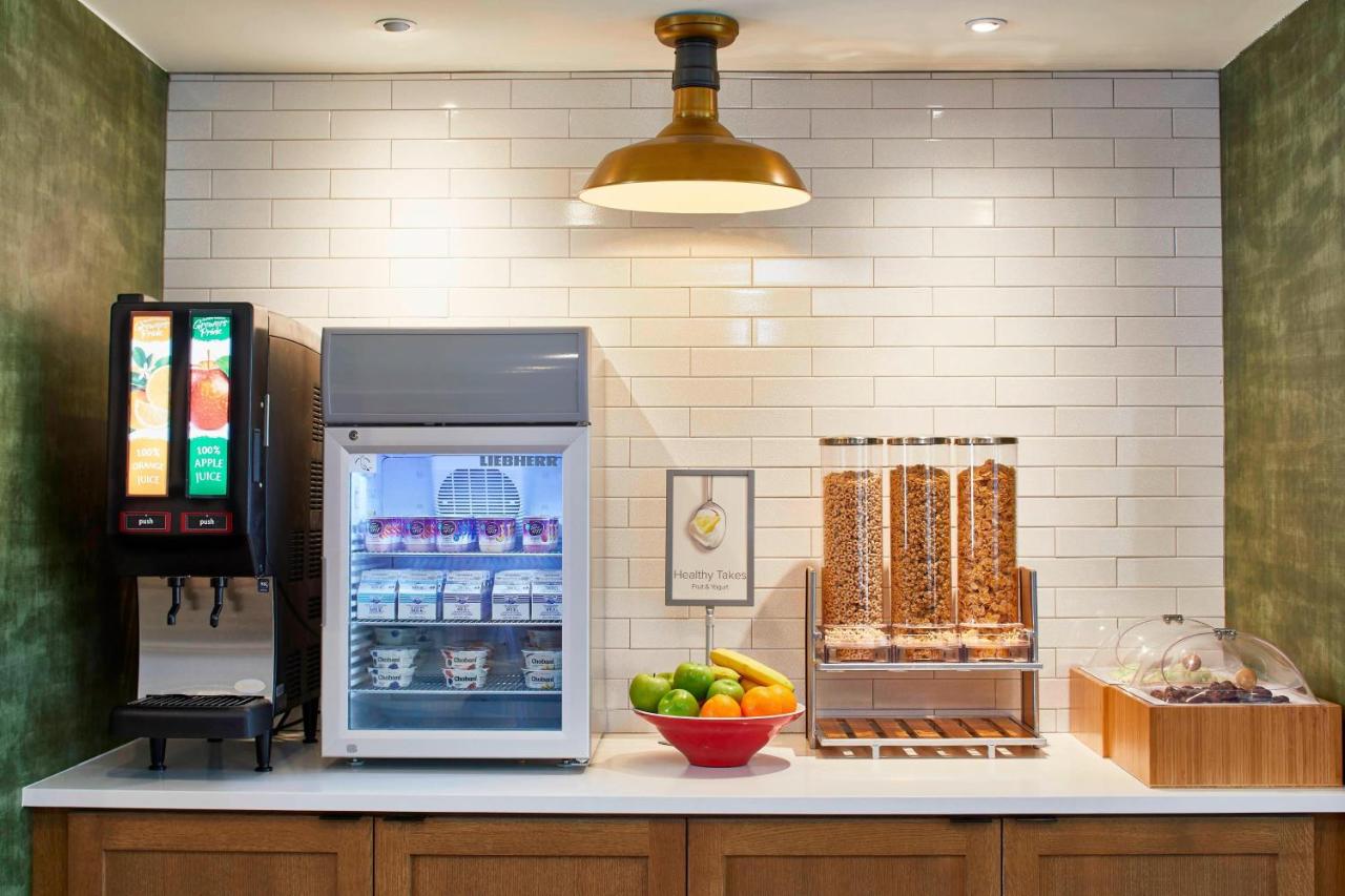 | Fairfield Inn & Suites by Marriott Albany Airport