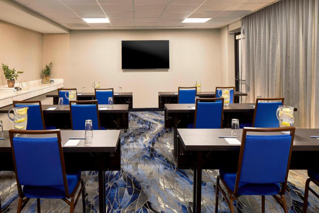 | Fairfield Inn & Suites by Marriott Albany Airport