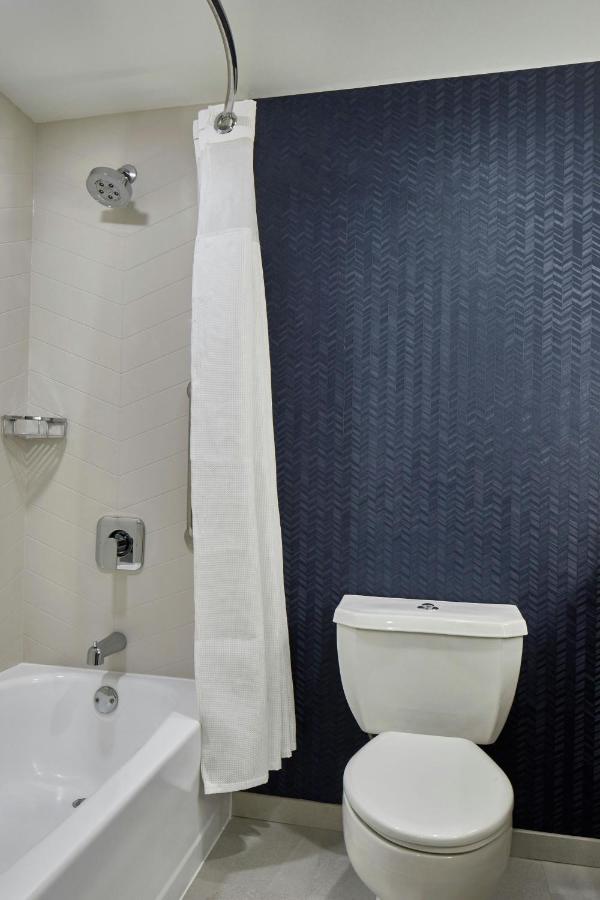 | Fairfield Inn & Suites by Marriott Albany Airport