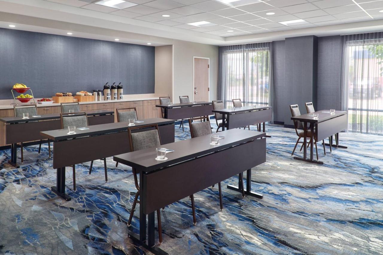 | Fairfield Inn & Suites by Marriott Athens-University Area