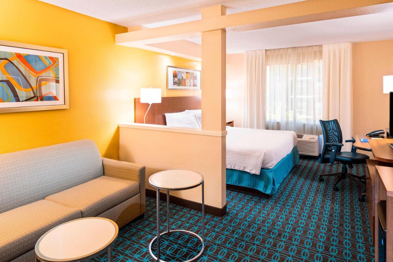 | Fairfield Inn and Suites by Marriott Perimeter Center