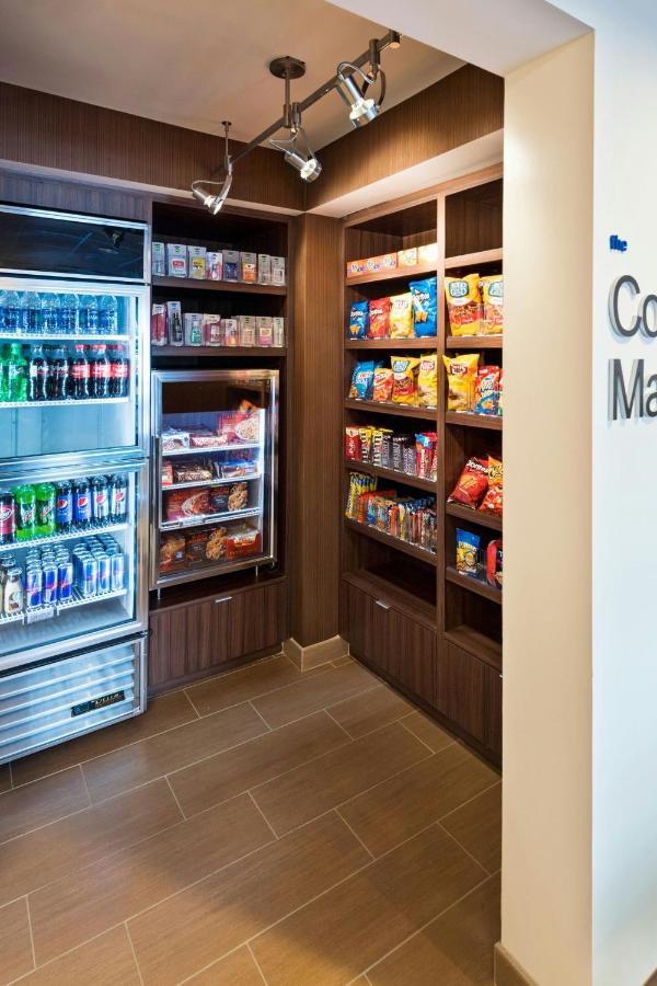 | Fairfield Inn and Suites by Marriott Perimeter Center