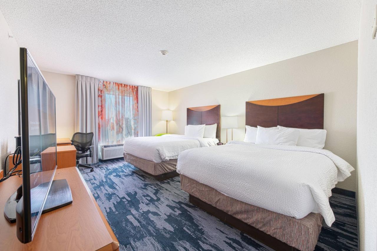 | Fairfield Inn & Suites by Marriott Chicago Naperville