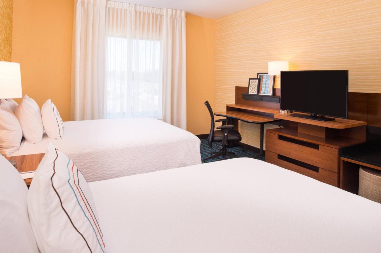 Queen Room with Two Queen Beds at Fairfield Inn and Suites by Marriott Akron Stow
