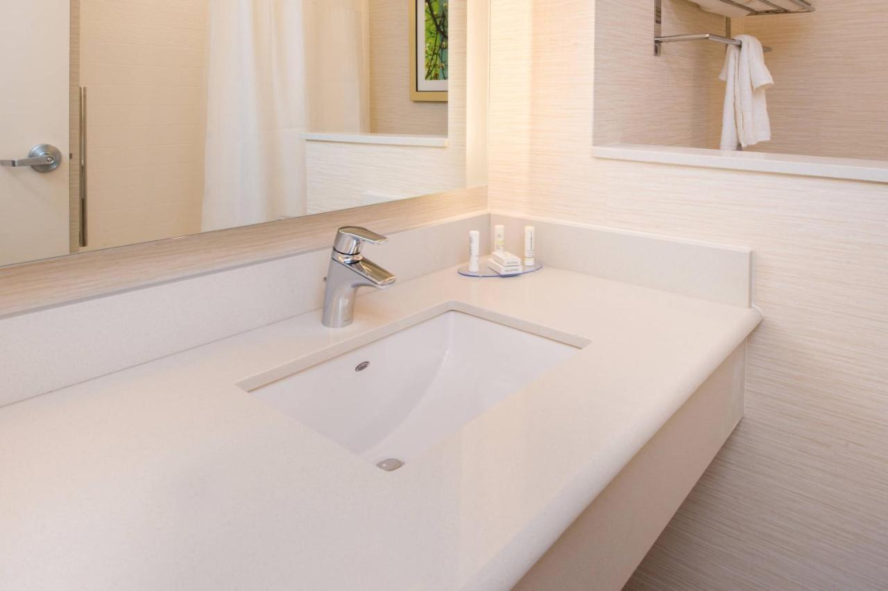  | Fairfield Inn and Suites by Marriott Akron Stow