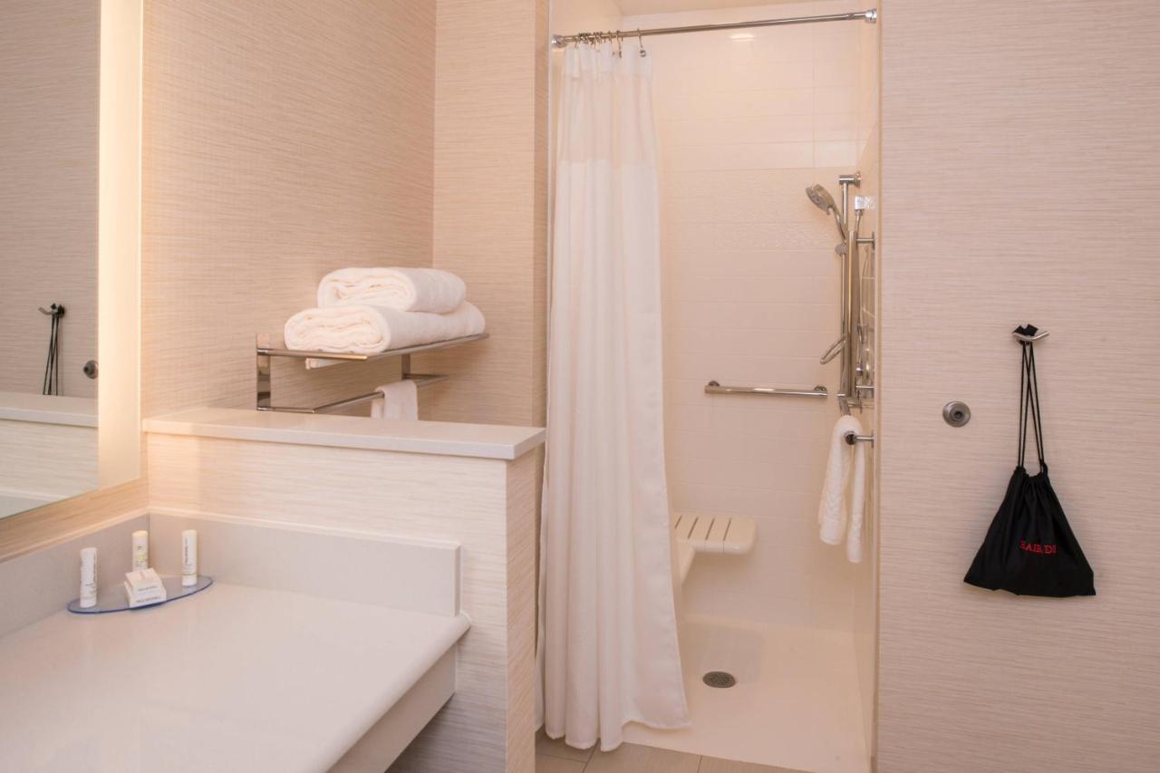  | Fairfield Inn and Suites by Marriott Akron Stow