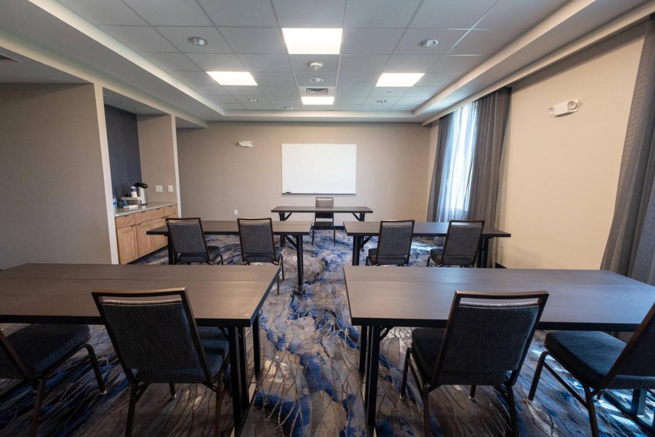 | Fairfield by Marriott Inn & Suites Fond du Lac