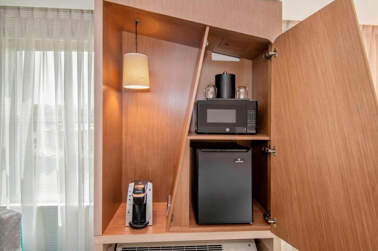  | Courtyard by Marriott Raleigh Cary/Parkside Town Commons