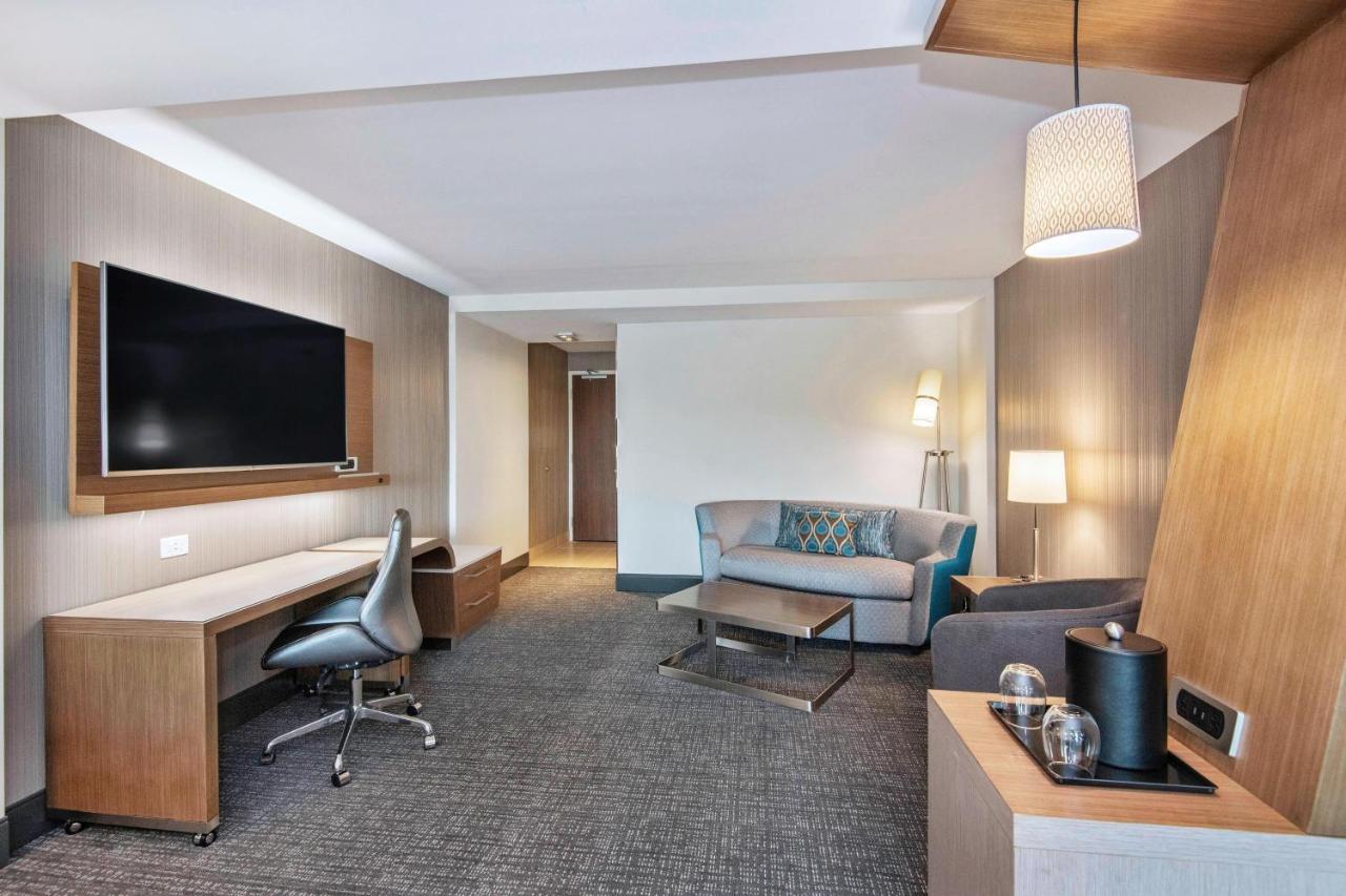  | Courtyard by Marriott Raleigh Cary/Parkside Town Commons