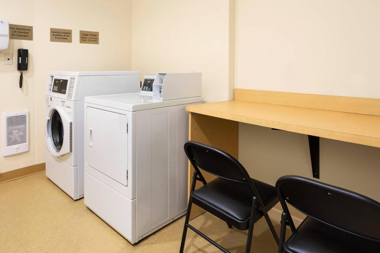 | Fairfield Inn & Suites Athens