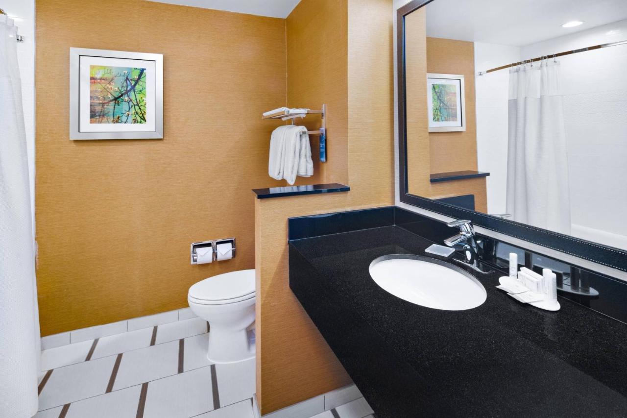 | Fairfield Inn & Suites Athens
