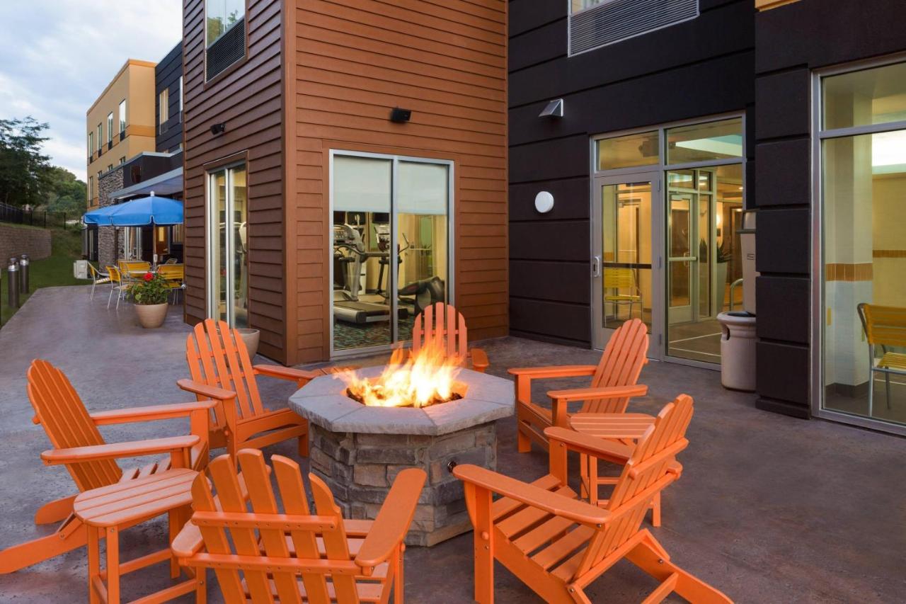 | Fairfield Inn & Suites Athens