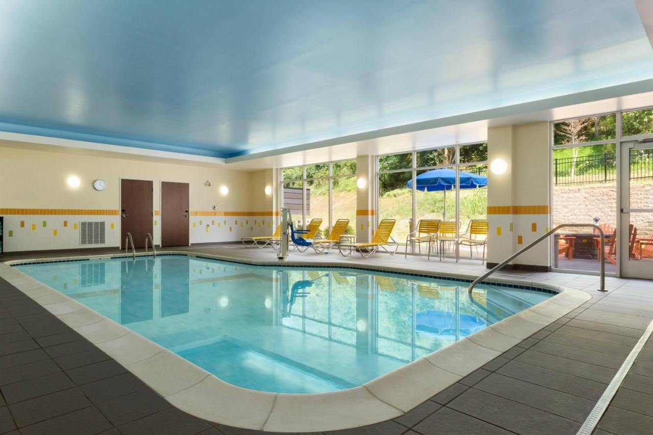 | Fairfield Inn & Suites Athens