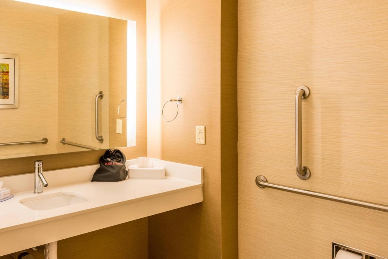 | Fairfield Inn & Suites by Marriott Atlanta Fairburn