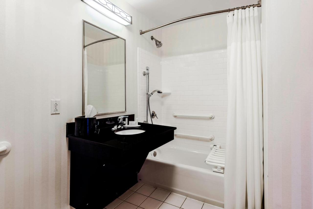 | Fairfield Inn & Suites Wilkes-Barre Scranton
