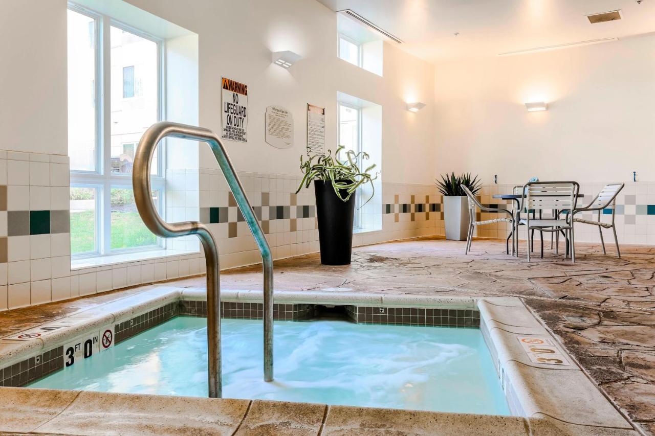 | Fairfield Inn & Suites Wilkes-Barre Scranton