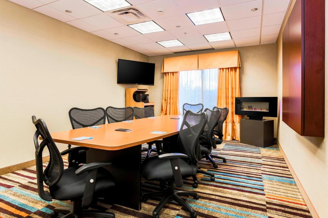 | Fairfield Inn & Suites Wilkes-Barre Scranton