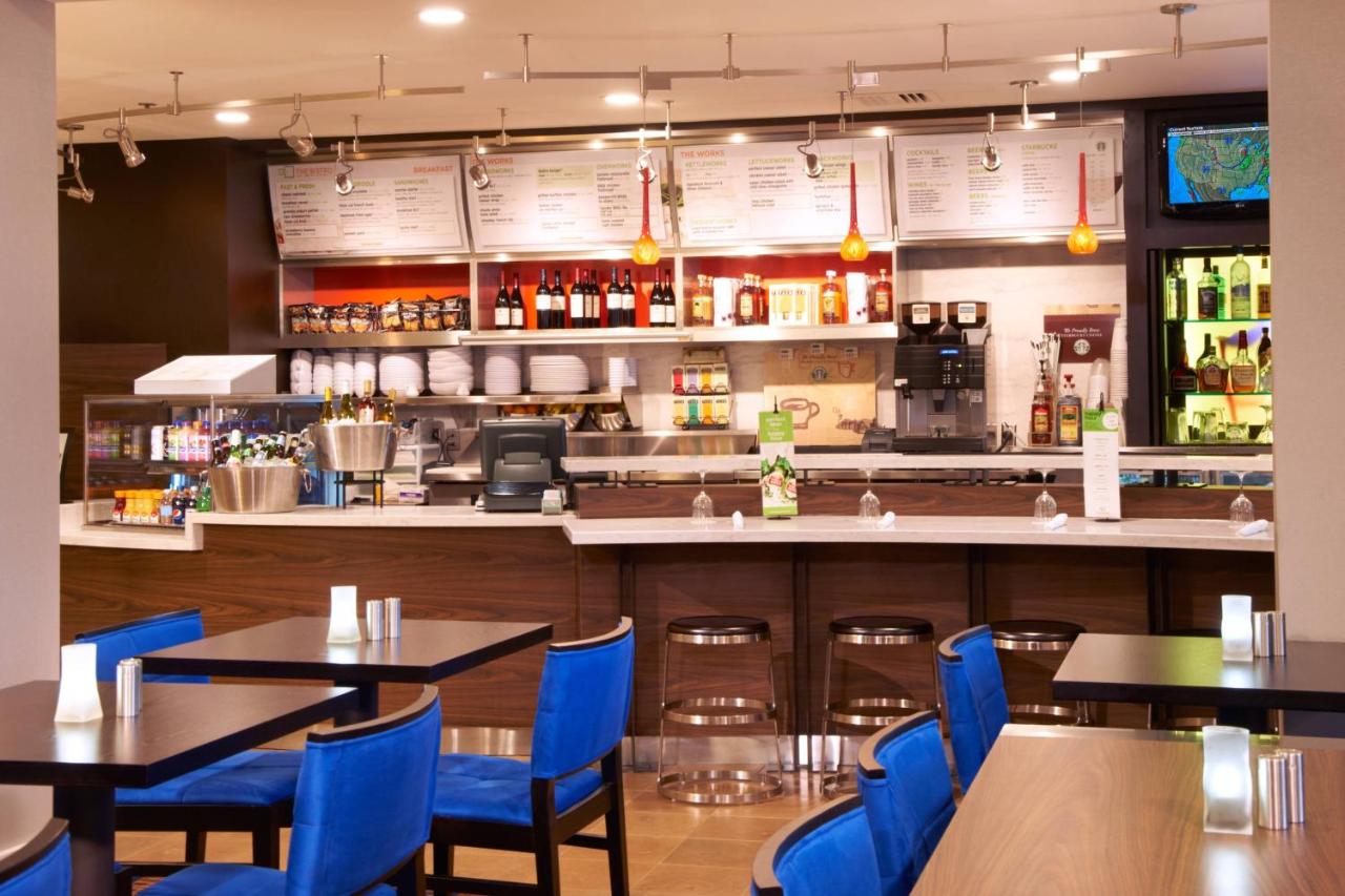 | Courtyard Toledo Maumee/Arrowhead