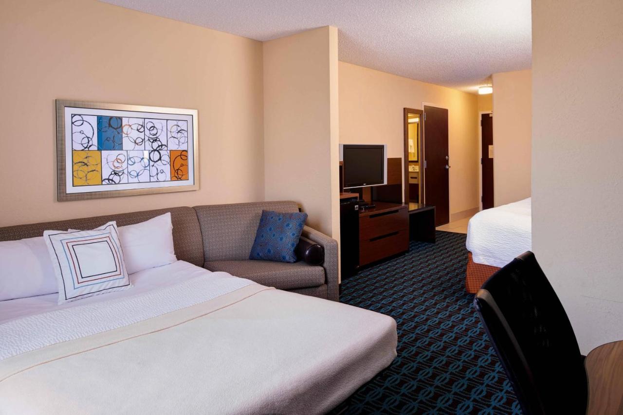 | Fairfield Inn by Marriott Kalamazoo West
