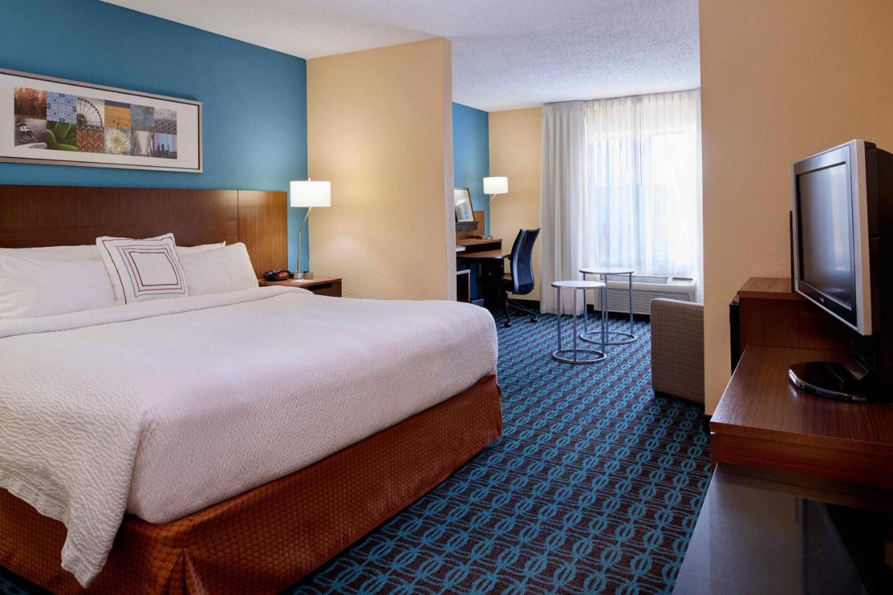 | Fairfield Inn by Marriott Kalamazoo West