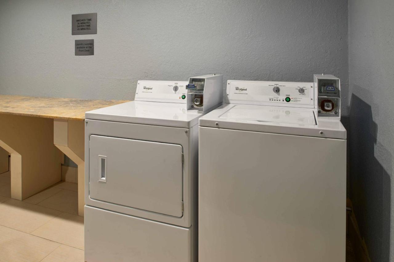 | Fairfield Inn by Marriott Kalamazoo West