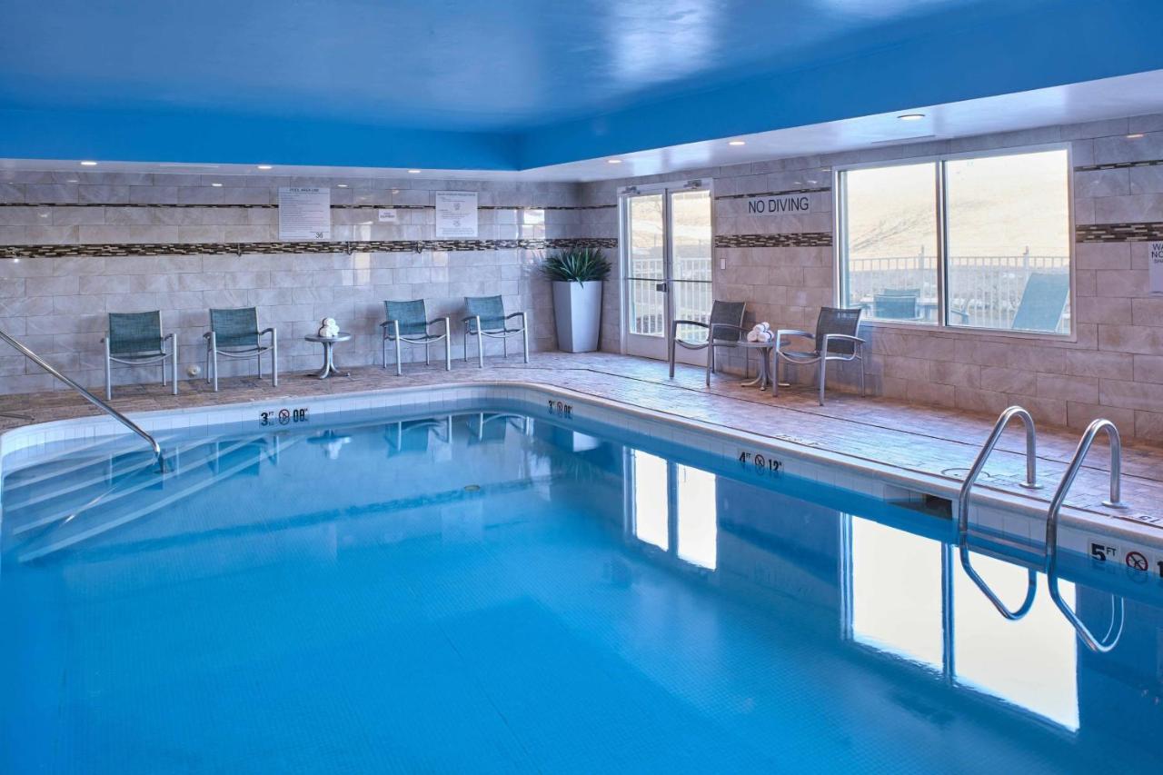 | Fairfield Inn by Marriott Kalamazoo West