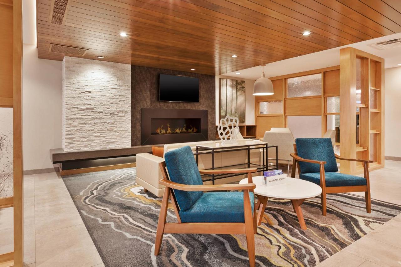 | Fairfield Inn & Suites by Marriott Kalamazoo