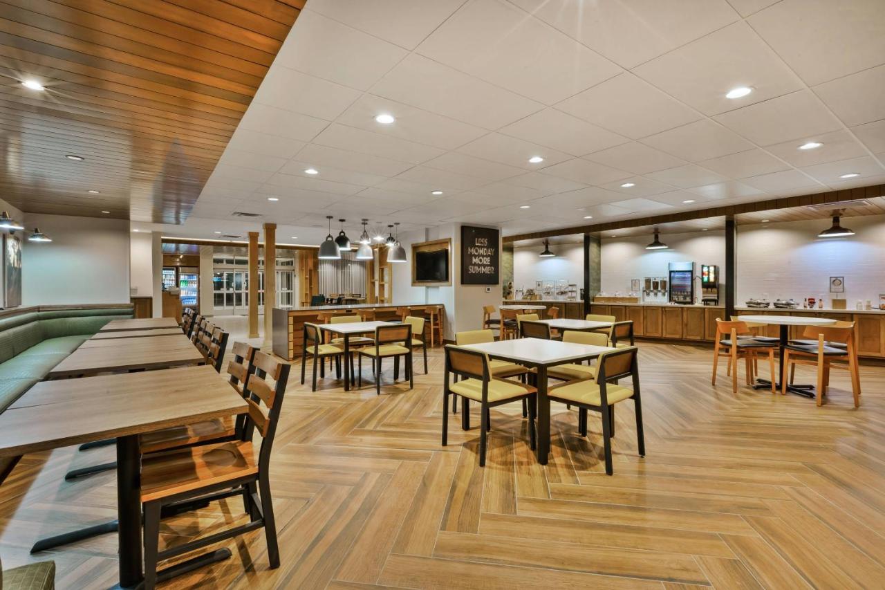 | Fairfield Inn & Suites by Marriott Kalamazoo