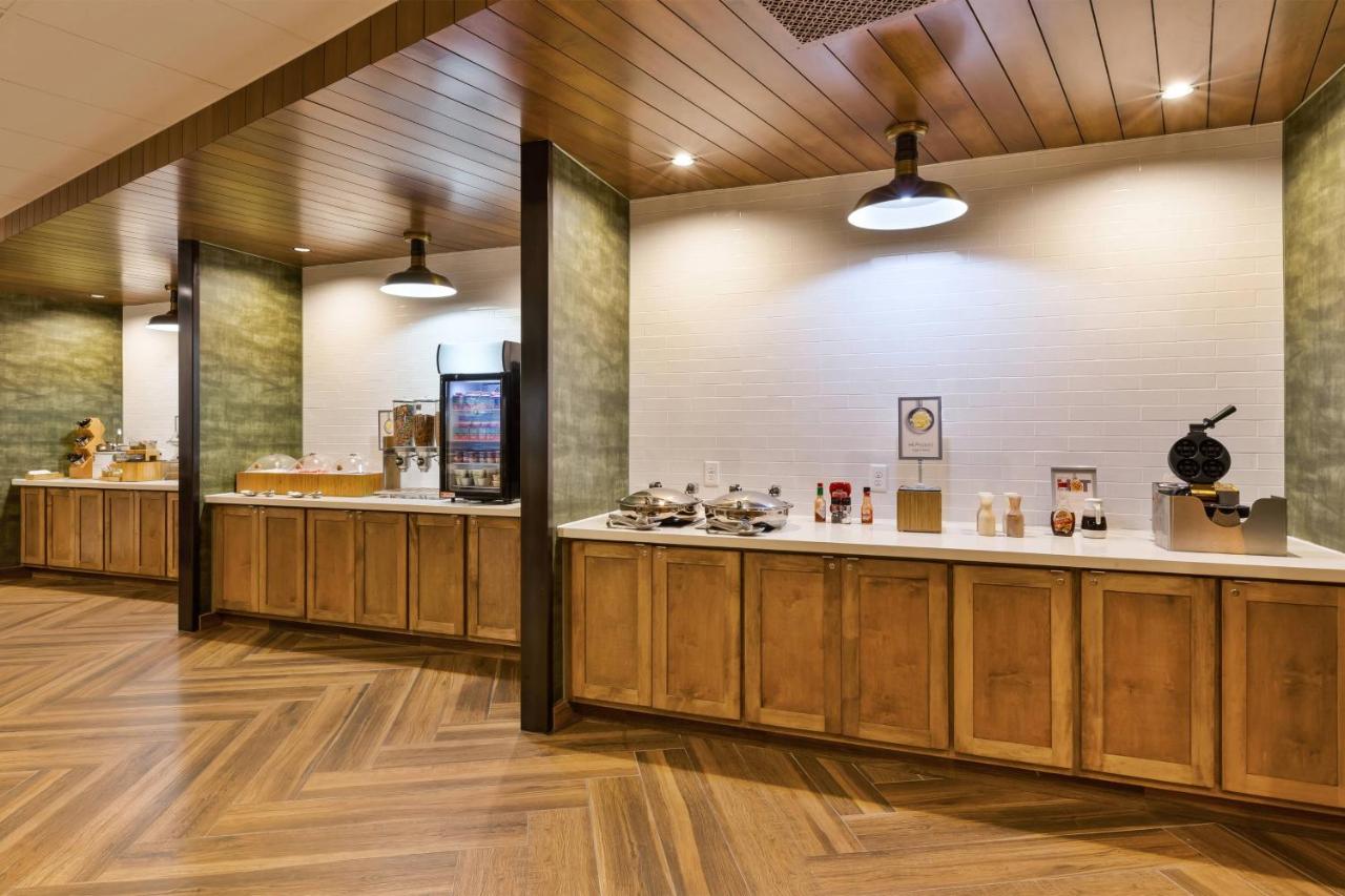 | Fairfield Inn & Suites by Marriott Kalamazoo