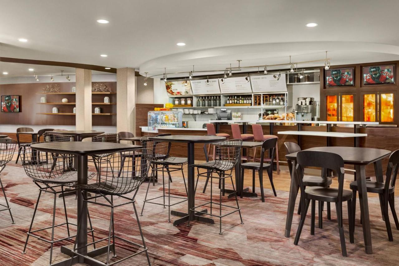 | Courtyard by Marriott Sacramento Folsom