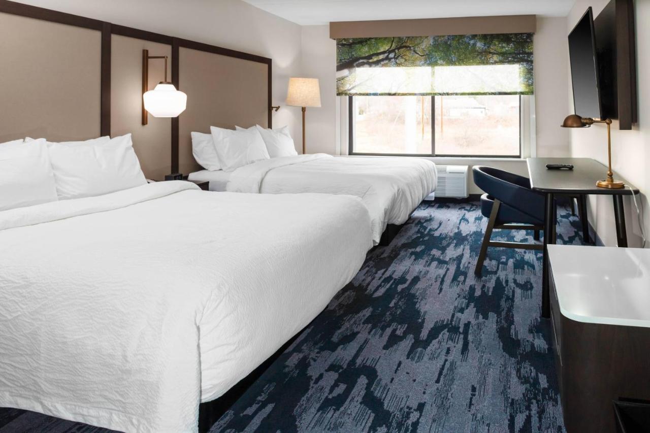 | Holiday Inn Springfield South - Enfield CT