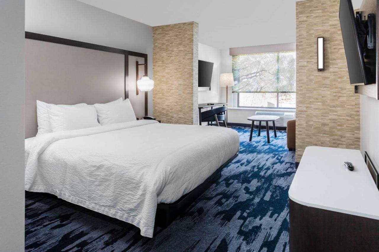 | Holiday Inn Springfield South - Enfield CT