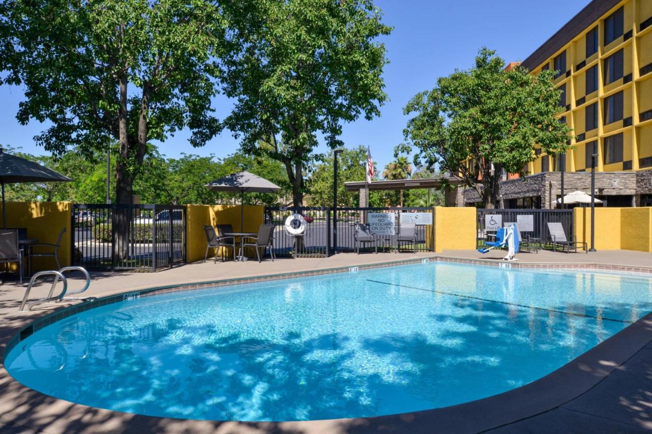  | Fairfield Inn and Suites by Marriott Bakersfield Central