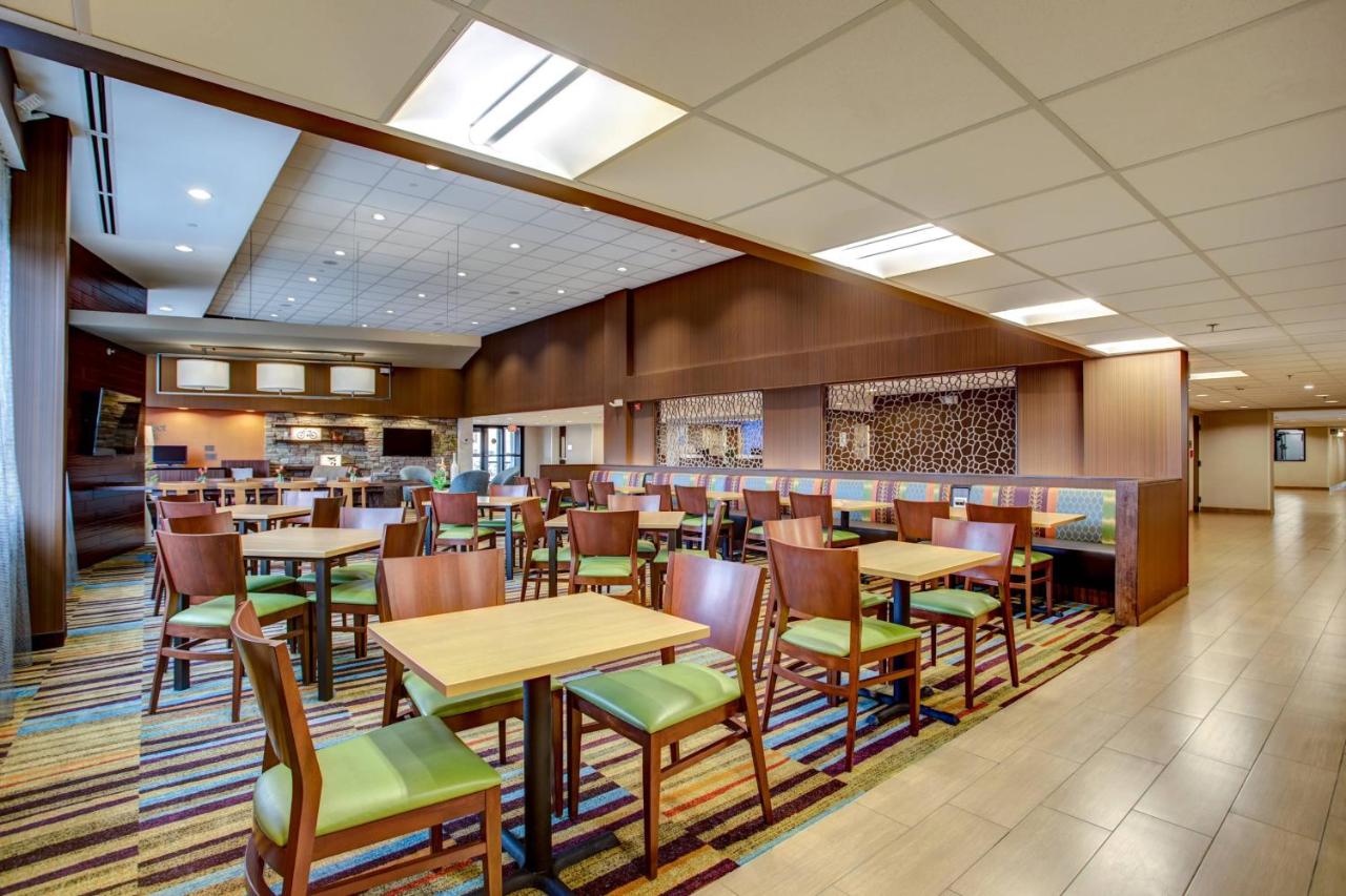  | Fairfield Inn & Suites by Marriott Springfield Holyoke