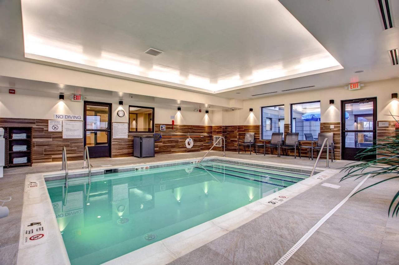  | Fairfield Inn & Suites by Marriott Springfield Holyoke