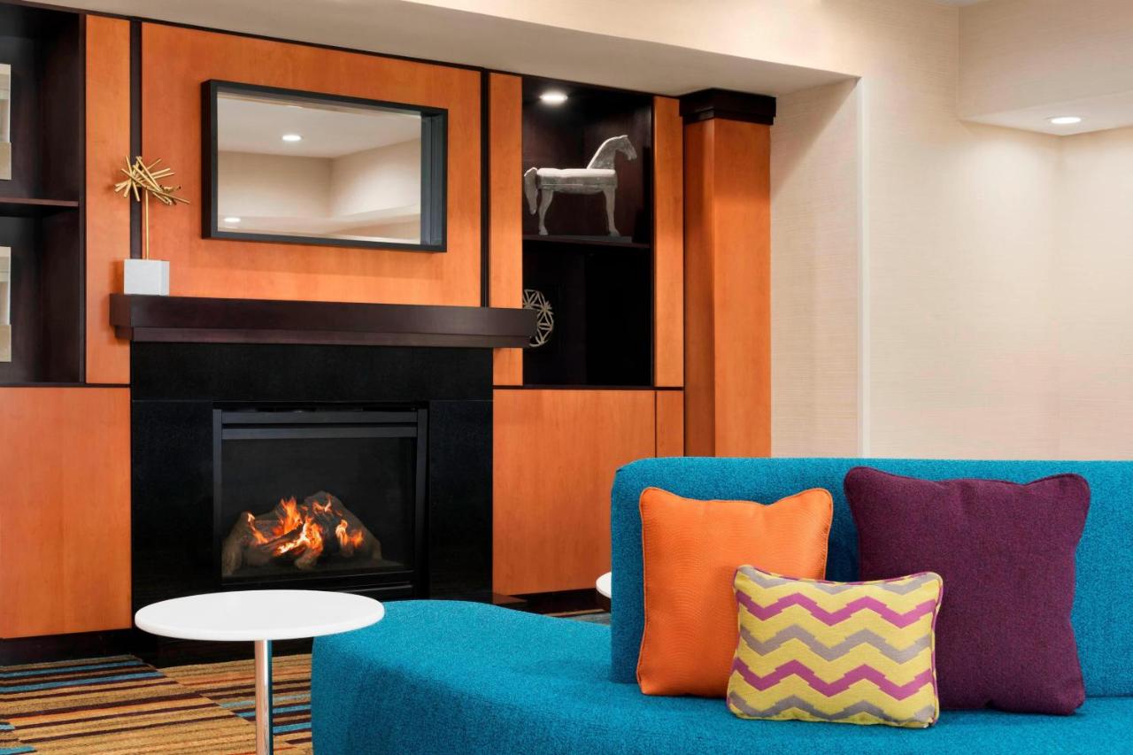 | Fairfield Inn & Suites Hartford Manchester