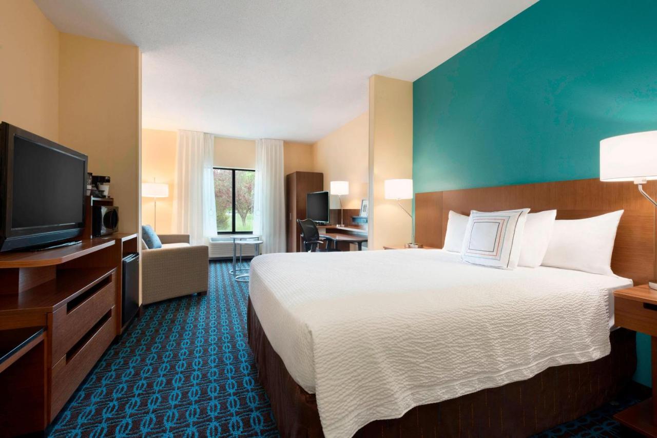 | Fairfield Inn & Suites Hartford Manchester