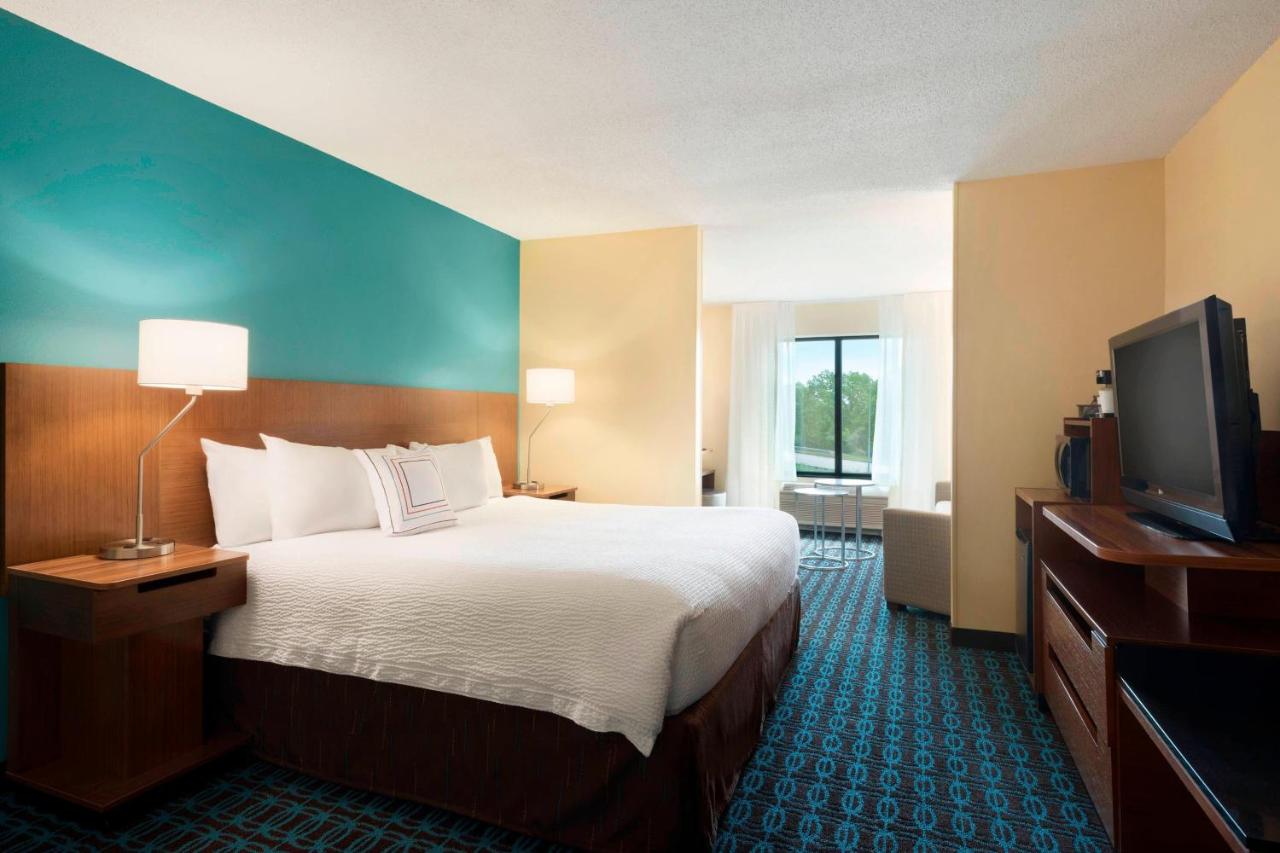 | Fairfield Inn & Suites Hartford Manchester