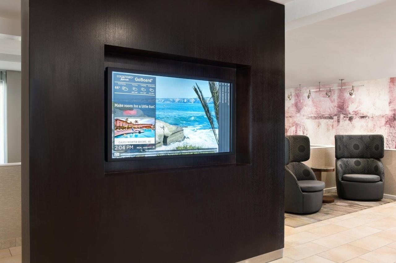 | Courtyard by Marriott San Diego Sorrento Valley