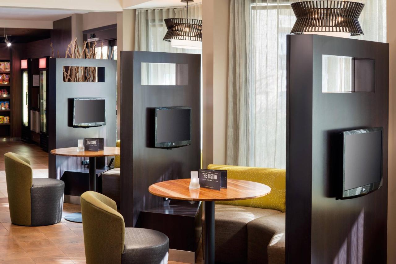 | Courtyard by Marriott San Diego Sorrento Valley