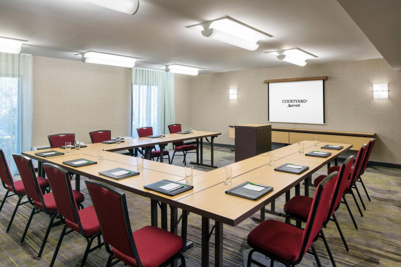 | Courtyard by Marriott San Diego Sorrento Valley