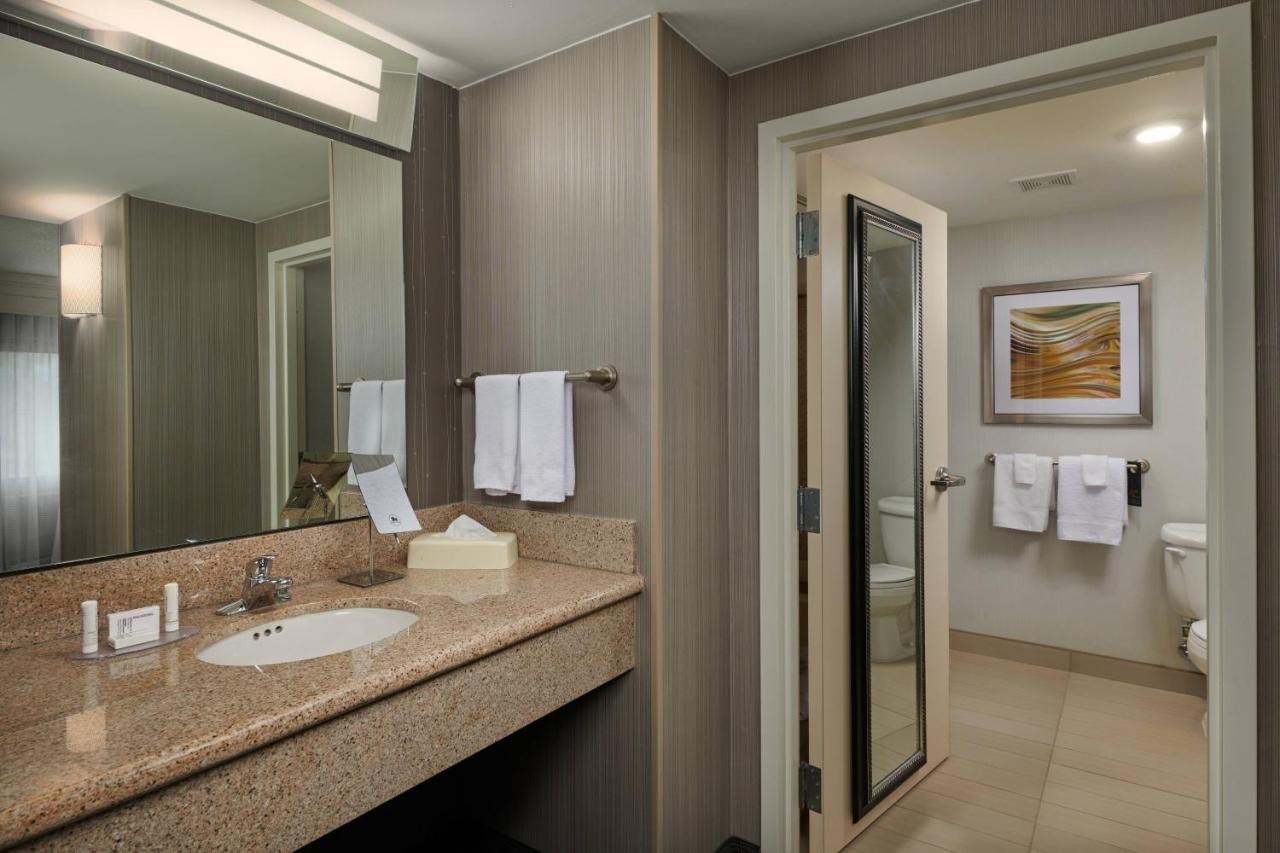 | Courtyard by Marriott Bristol