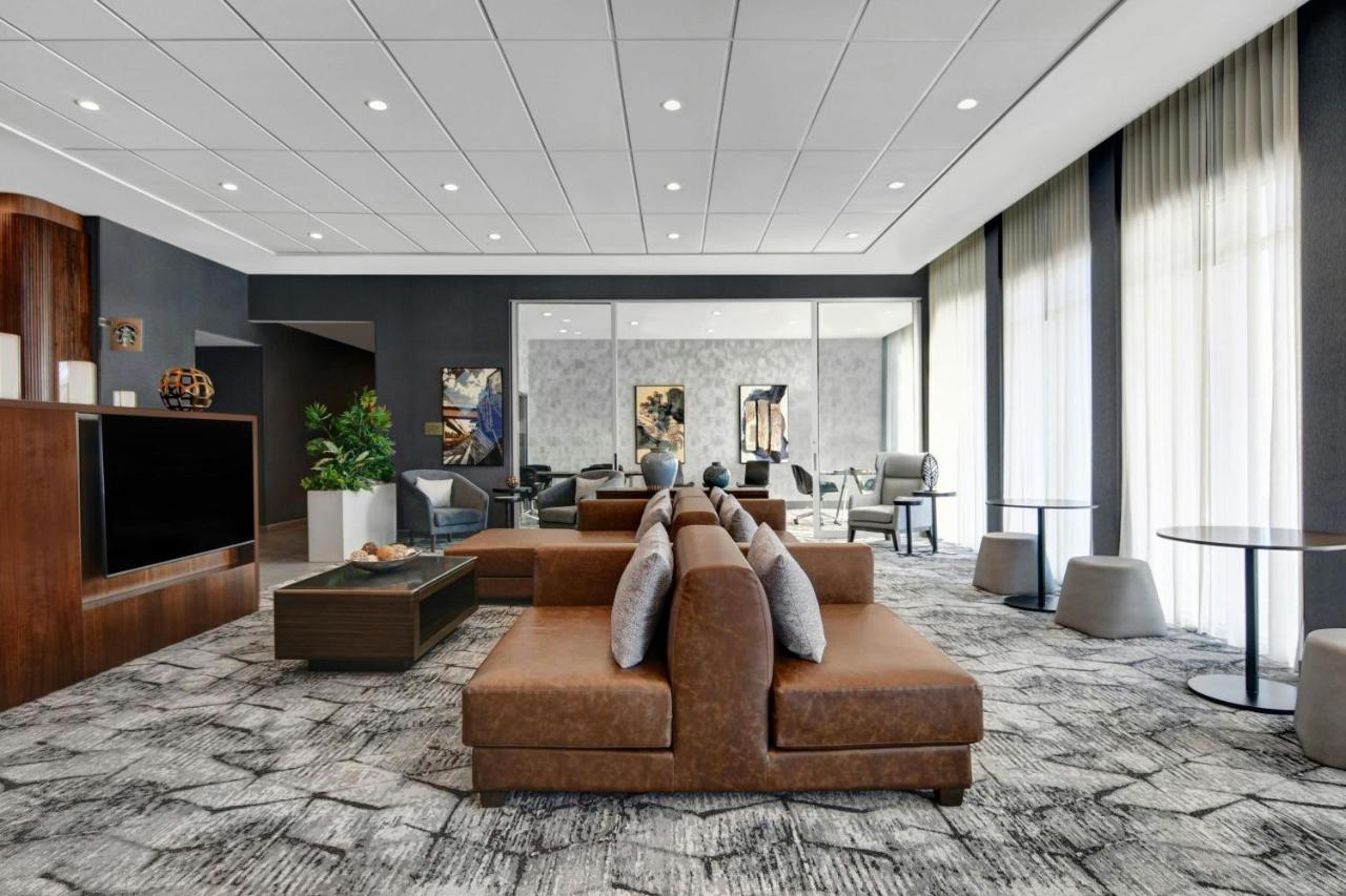 | Courtyard by Marriott Hamilton