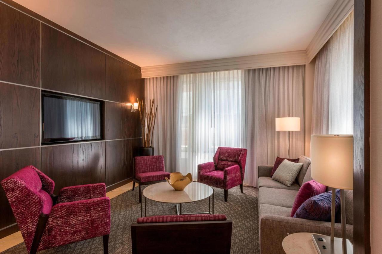 | Courtyard by Marriott Tulsa Downtown