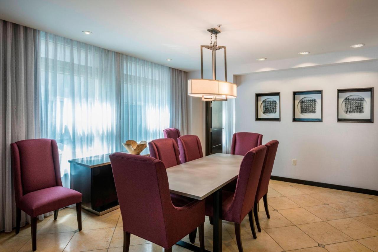 | Courtyard by Marriott Tulsa Downtown