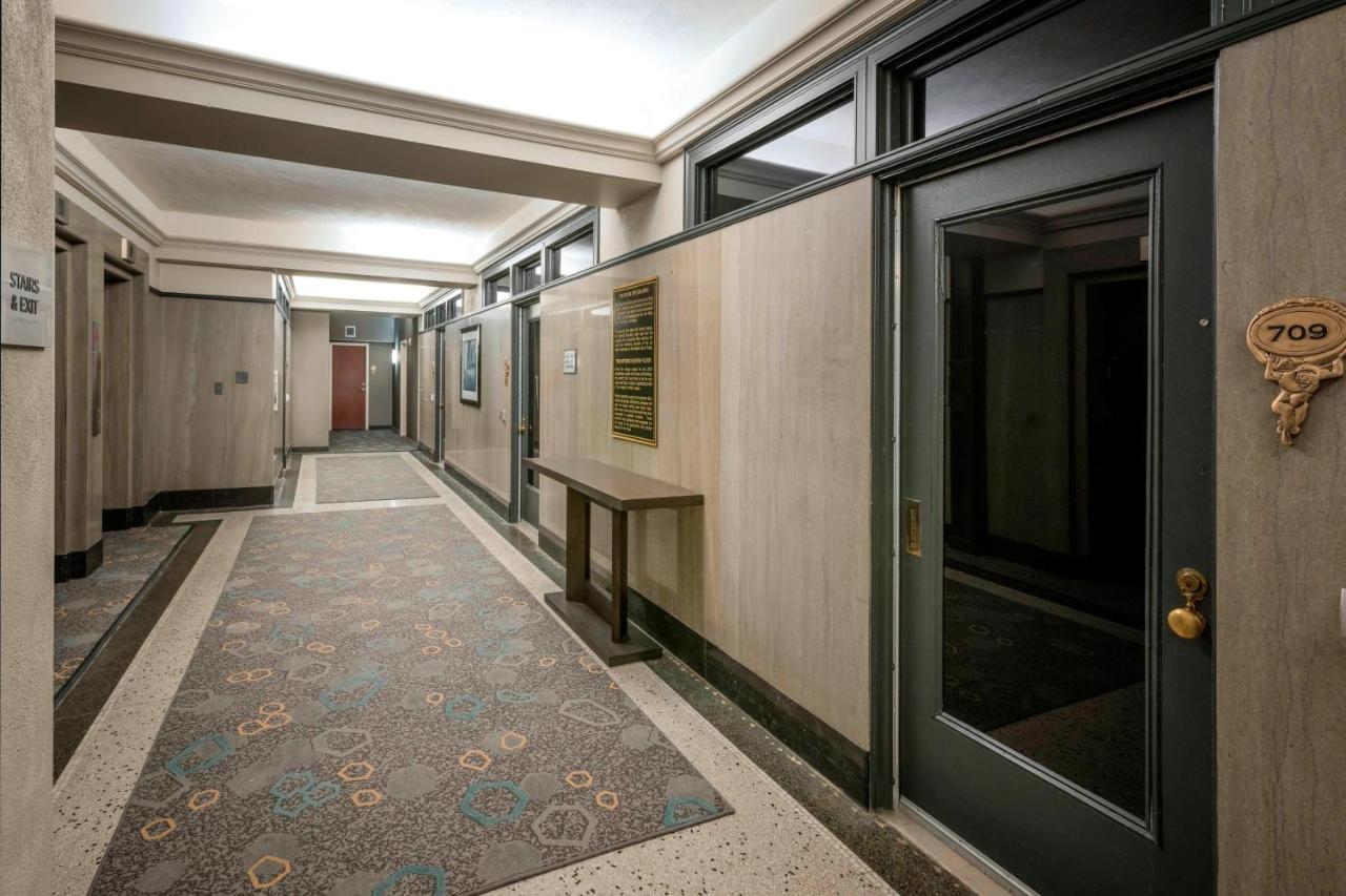| Courtyard by Marriott Tulsa Downtown