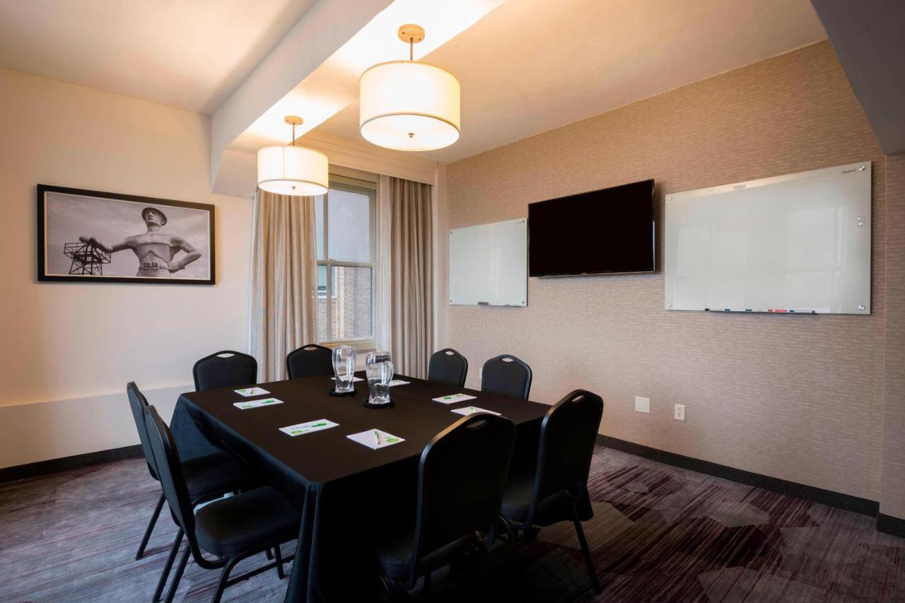 | Courtyard by Marriott Tulsa Downtown