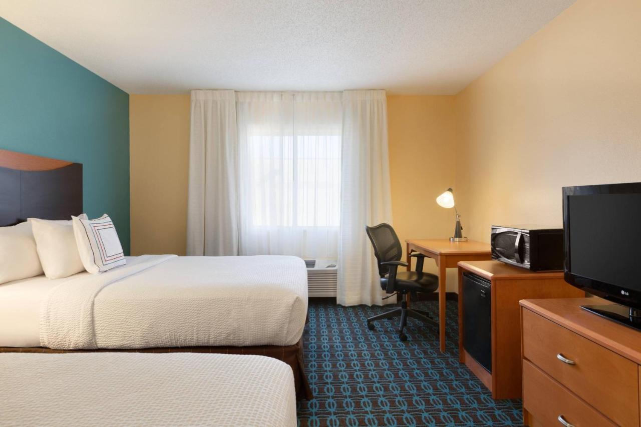 | Fairfield Inn & Suites Bismarck North